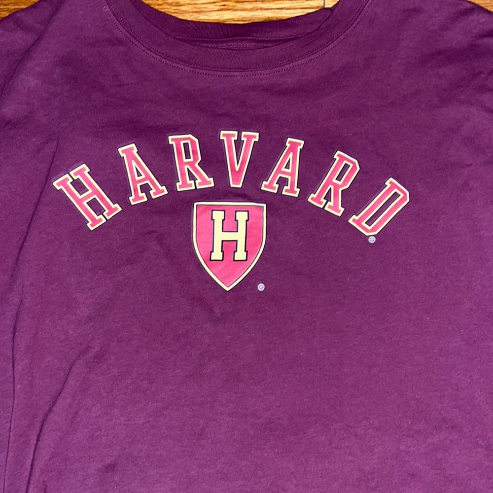 Harvard tee